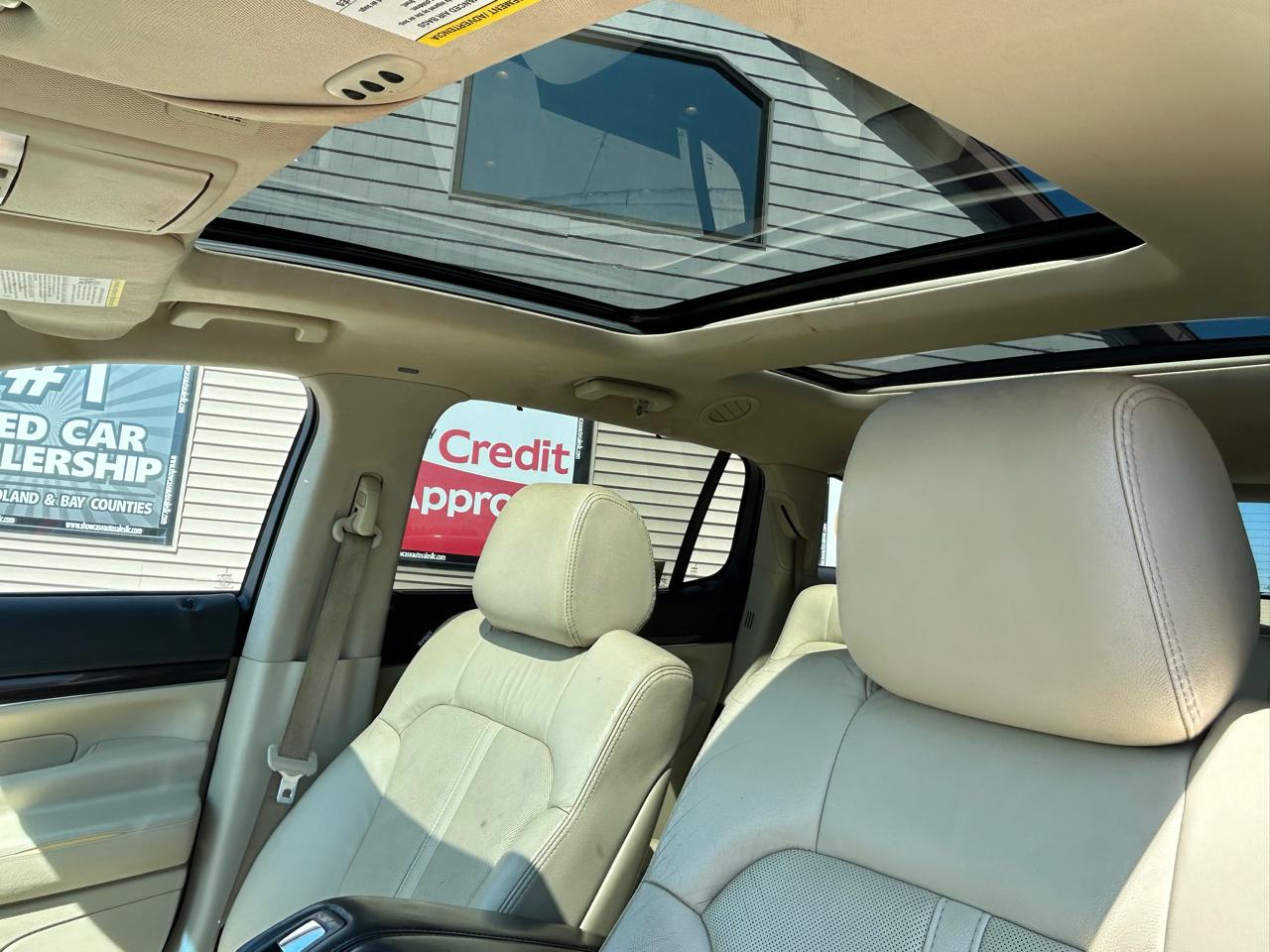 Lincoln MKT 3.5L with EcoBoost AWD 2014