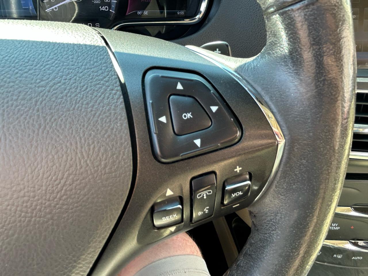 Lincoln MKT 3.5L with EcoBoost AWD 2014