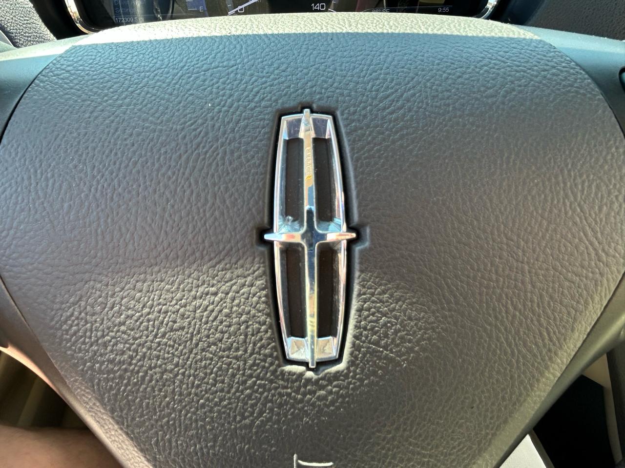 Lincoln MKT 3.5L with EcoBoost AWD 2014