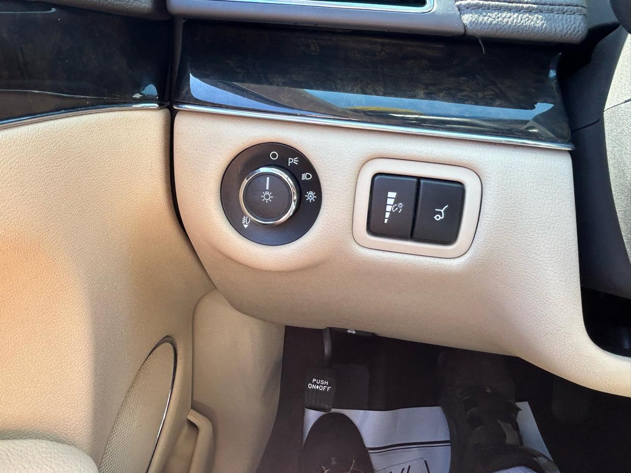 Lincoln MKT 3.5L with EcoBoost AWD 2014