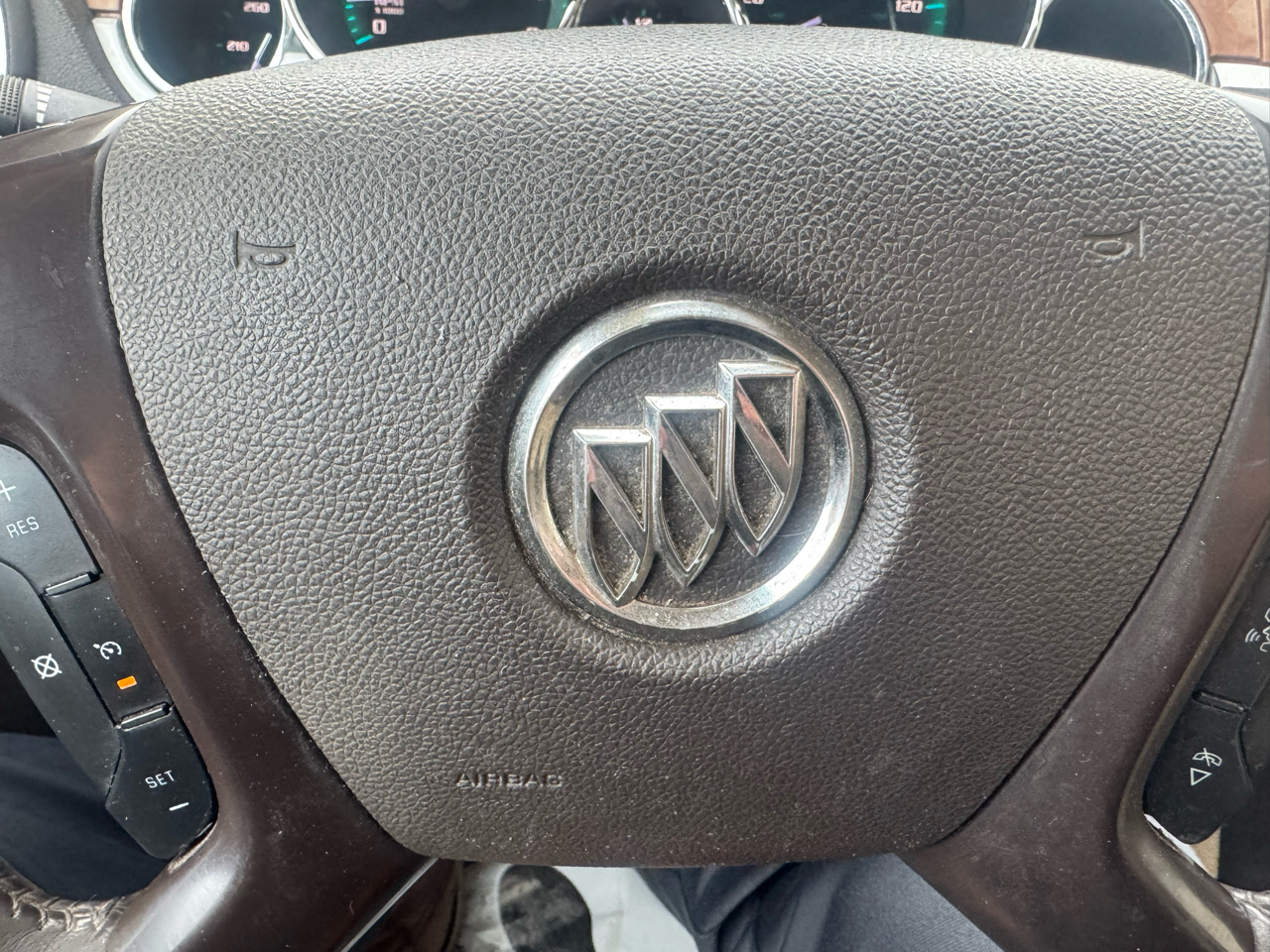 Buick Enclave CXL-1 AWD 2011