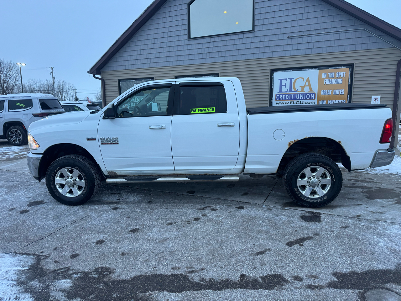 RAM 2500 SLT Crew Cab SWB 4WD 2016