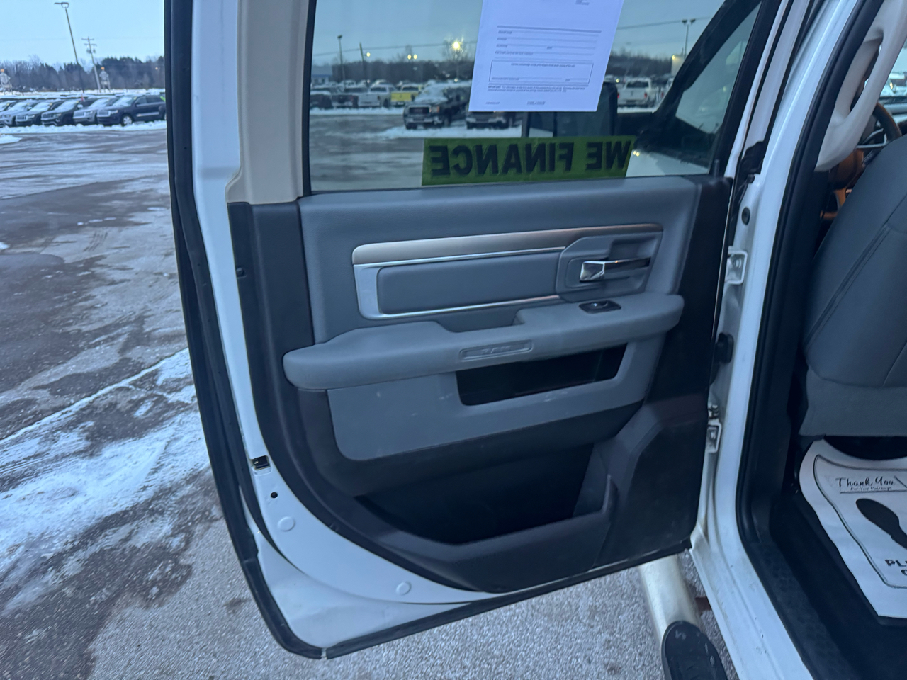 RAM 2500 SLT Crew Cab SWB 4WD 2016