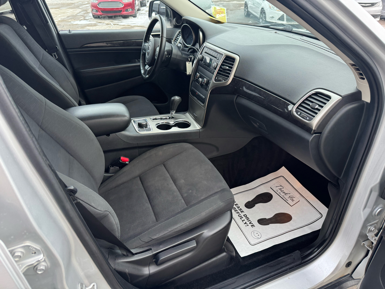 Jeep Grand Cherokee Laredo 4WD 2011