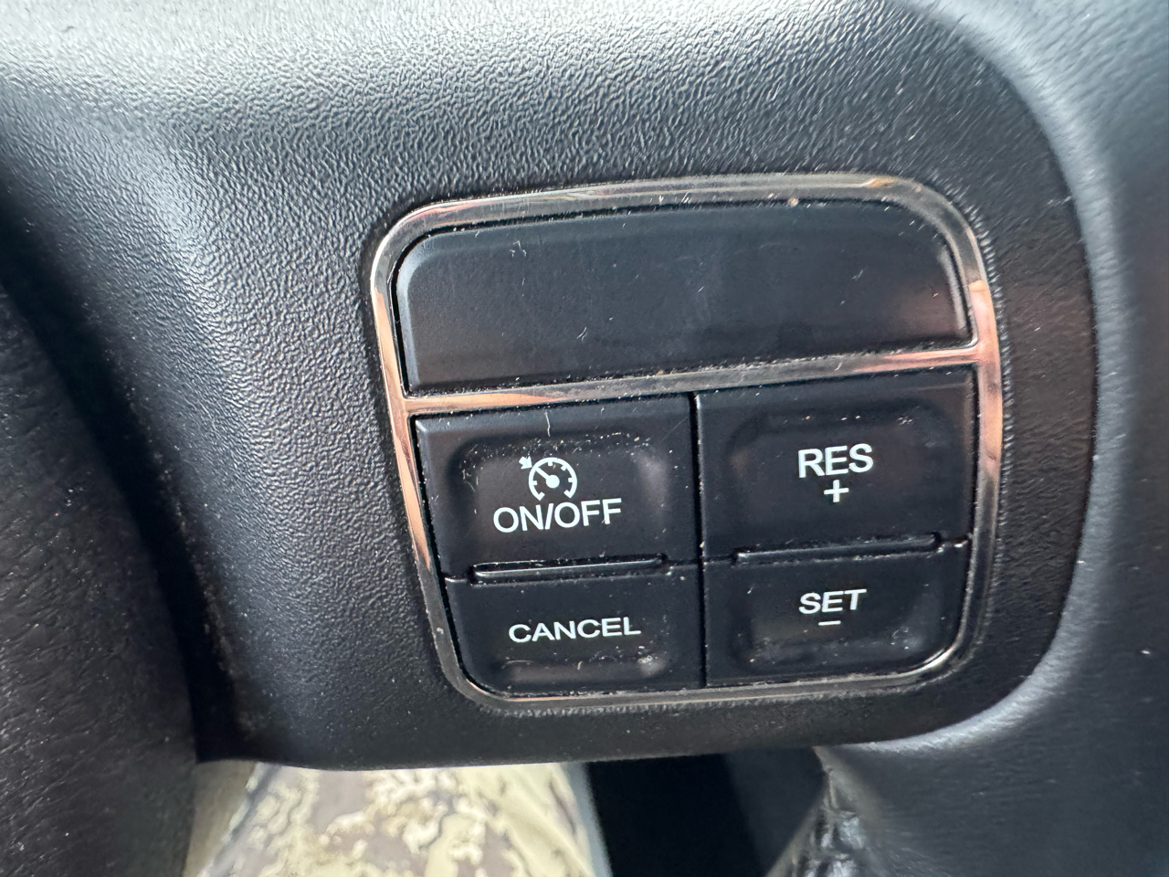 Jeep Grand Cherokee Laredo 4WD 2011