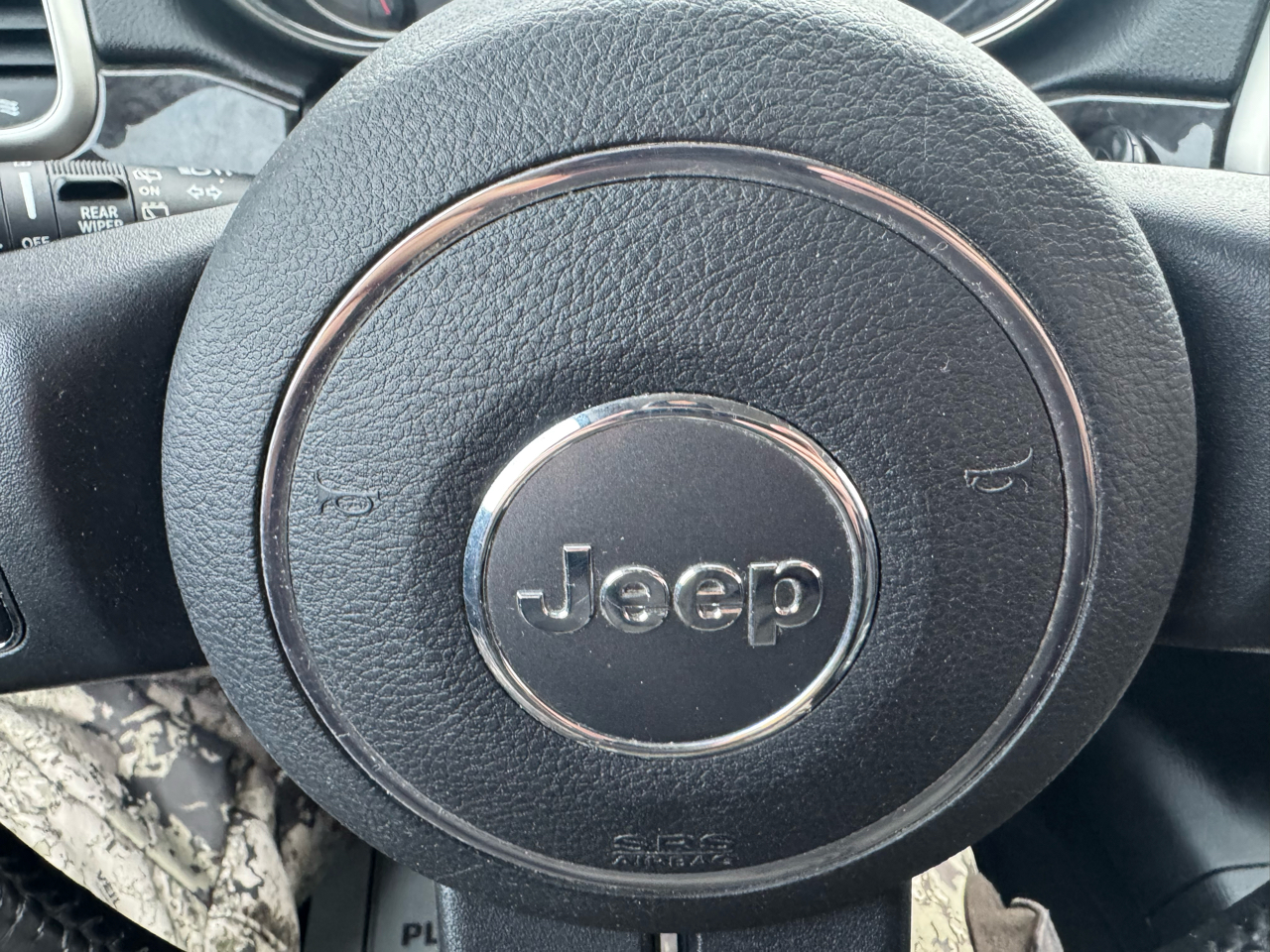 Jeep Grand Cherokee Laredo 4WD 2011