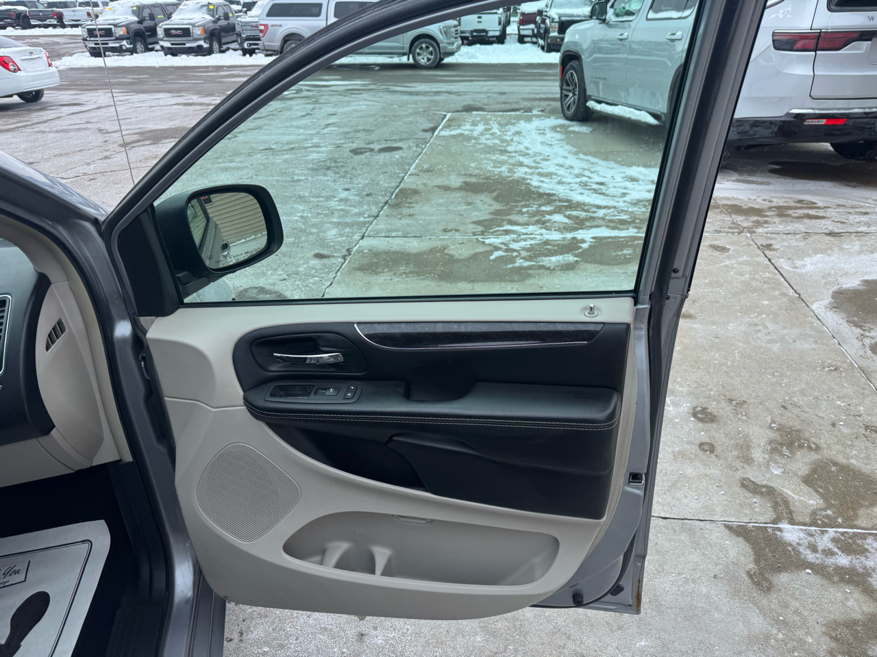 Chrysler Town & Country Touring-L 2015