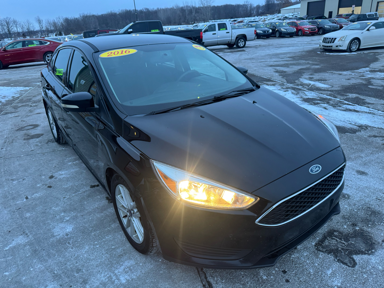 Ford Focus SE Sedan 2016