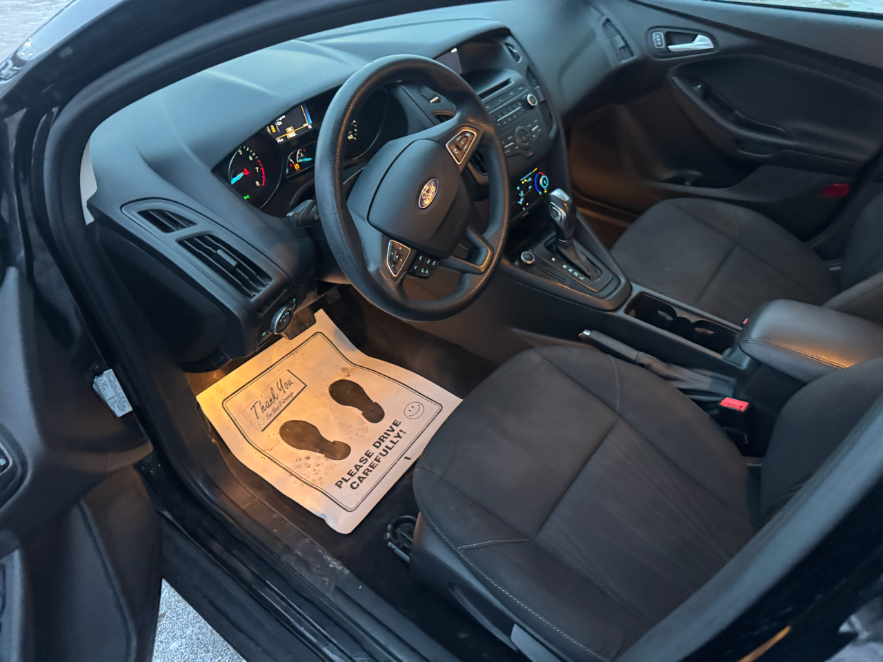 Ford Focus SE Sedan 2016