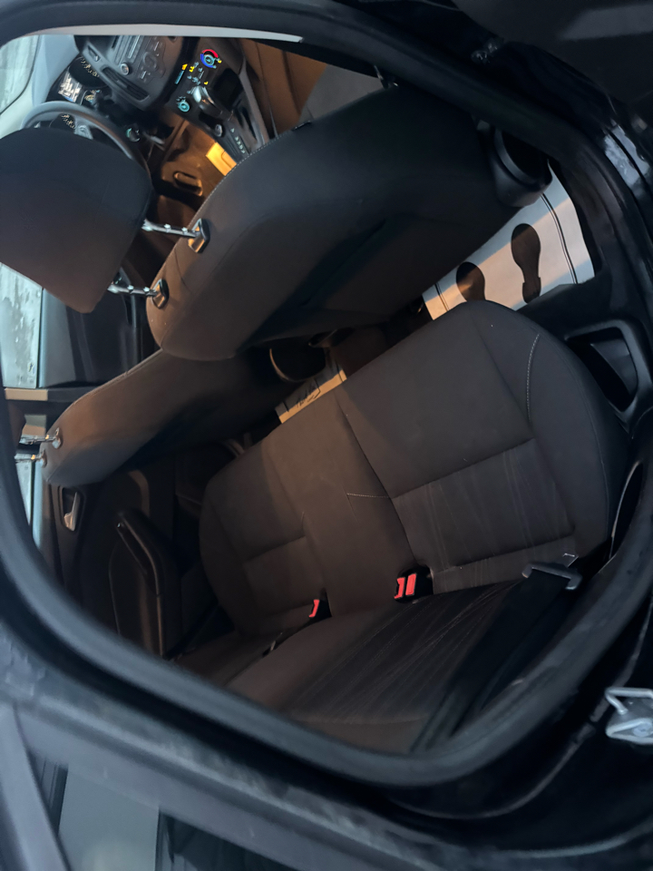 Ford Focus SE Sedan 2016