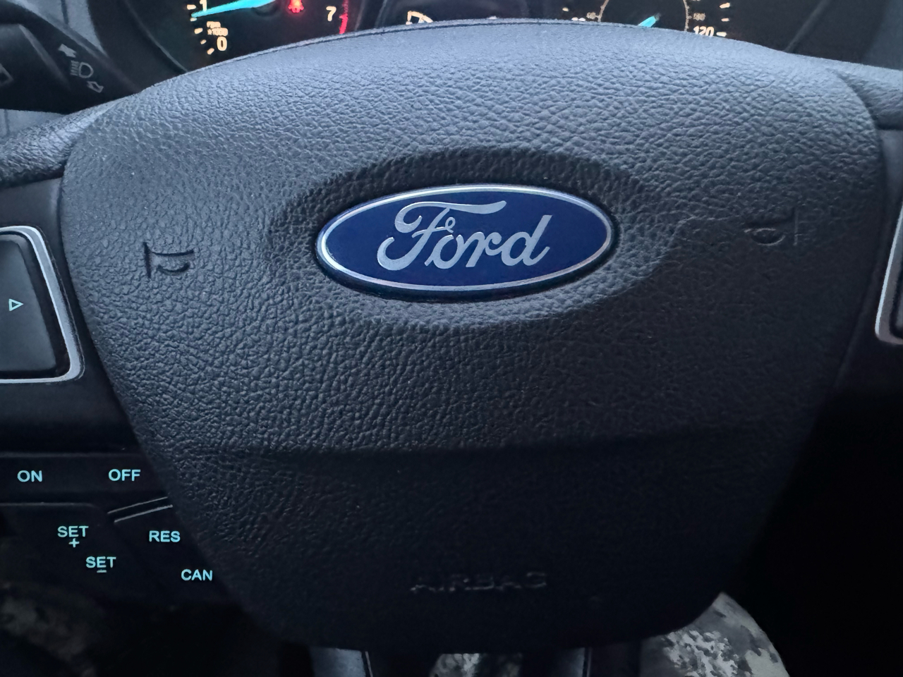 Ford Focus SE Sedan 2016