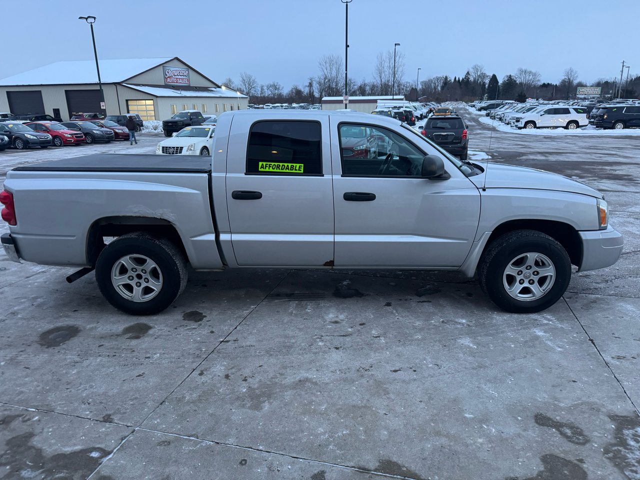 Dodge Dakota SLT Quad Cab 2WD 2006