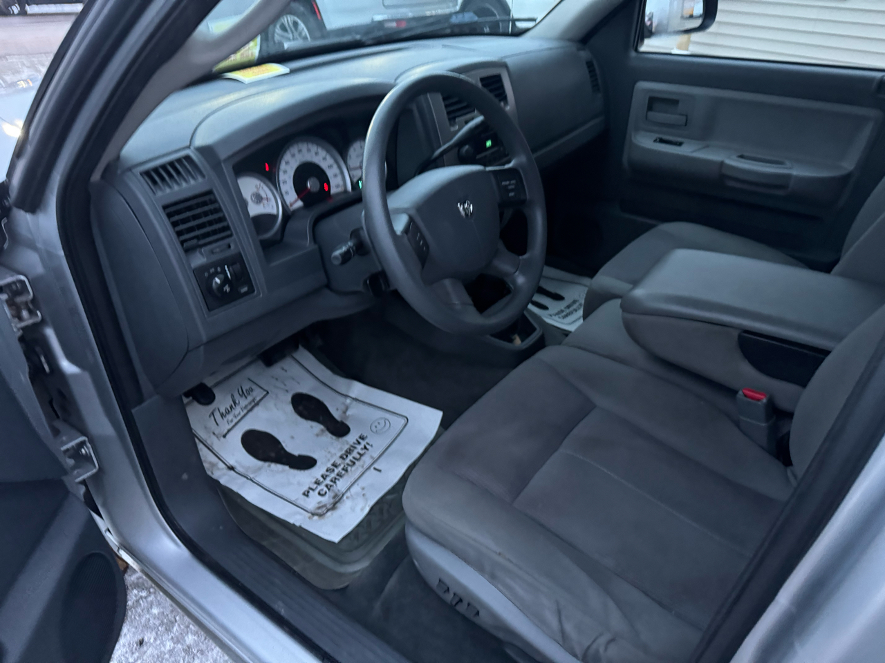 Dodge Dakota SLT Quad Cab 2WD 2006