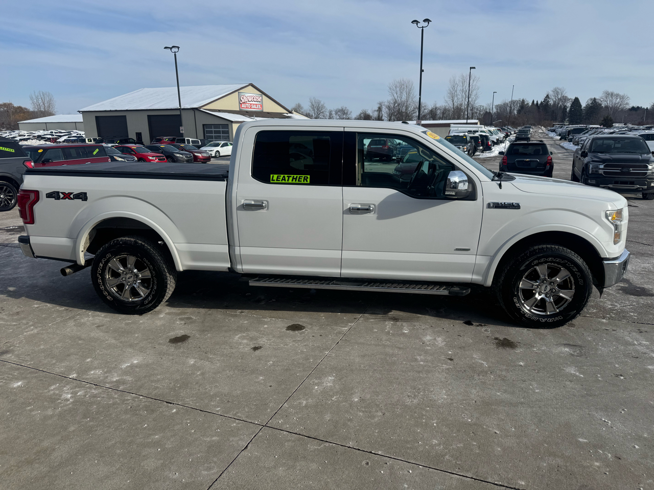 Ford F-150 XL SuperCrew 5.5-ft. Bed 4WD 2015