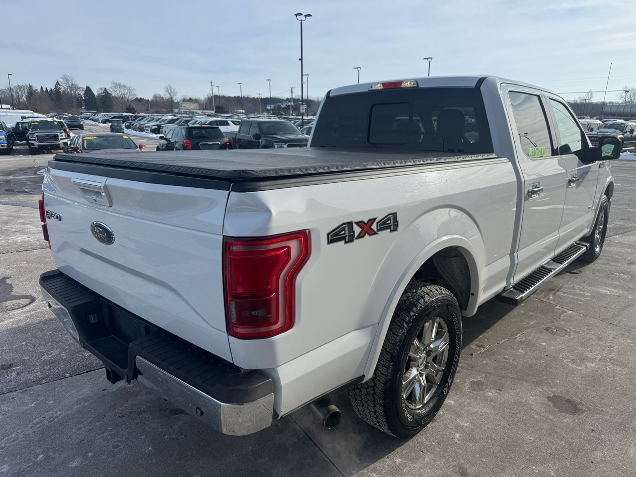 Ford F-150 XL SuperCrew 5.5-ft. Bed 4WD 2015