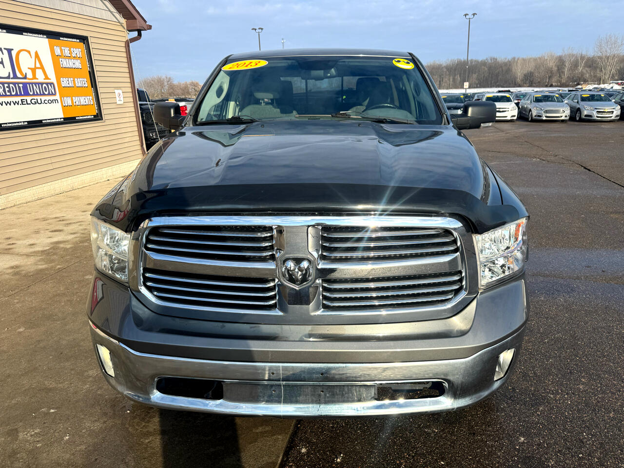 RAM 1500 SLT Crew Cab SWB 4WD 2013