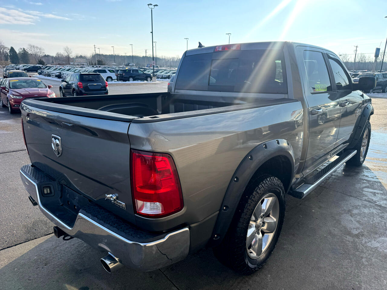 RAM 1500 SLT Crew Cab SWB 4WD 2013