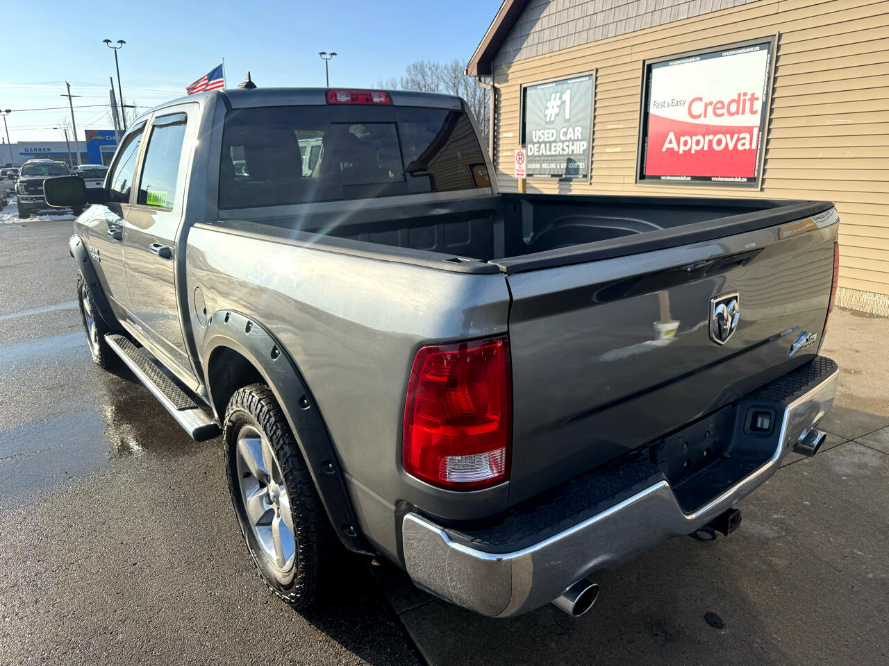 RAM 1500 SLT Crew Cab SWB 4WD 2013