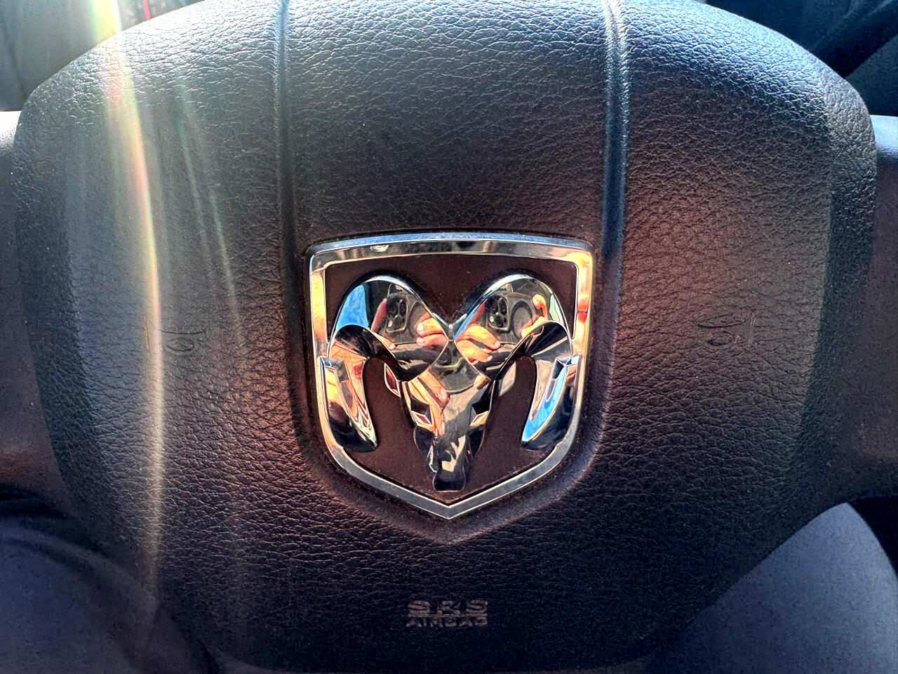 RAM 1500 SLT Crew Cab SWB 4WD 2013