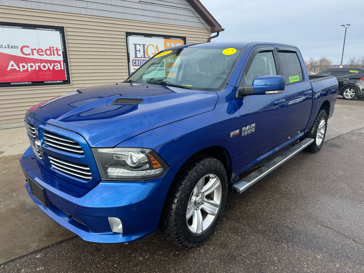 RAM 1500 Sport Crew Cab SWB 4WD 2015