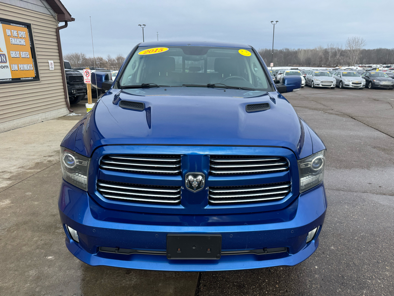 RAM 1500 Sport Crew Cab SWB 4WD 2015