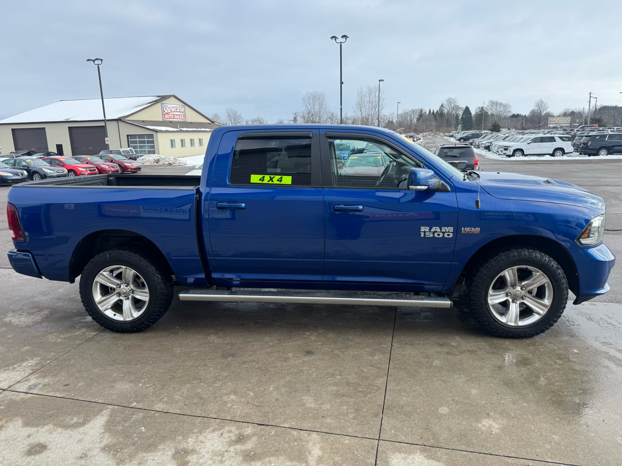 RAM 1500 Sport Crew Cab SWB 4WD 2015