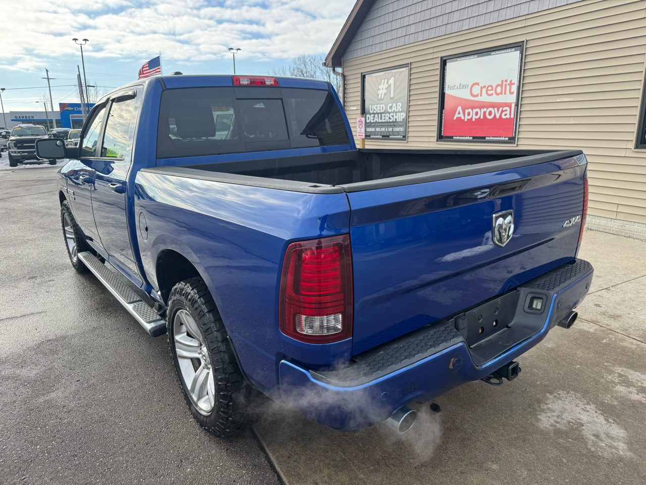 RAM 1500 Sport Crew Cab SWB 4WD 2015