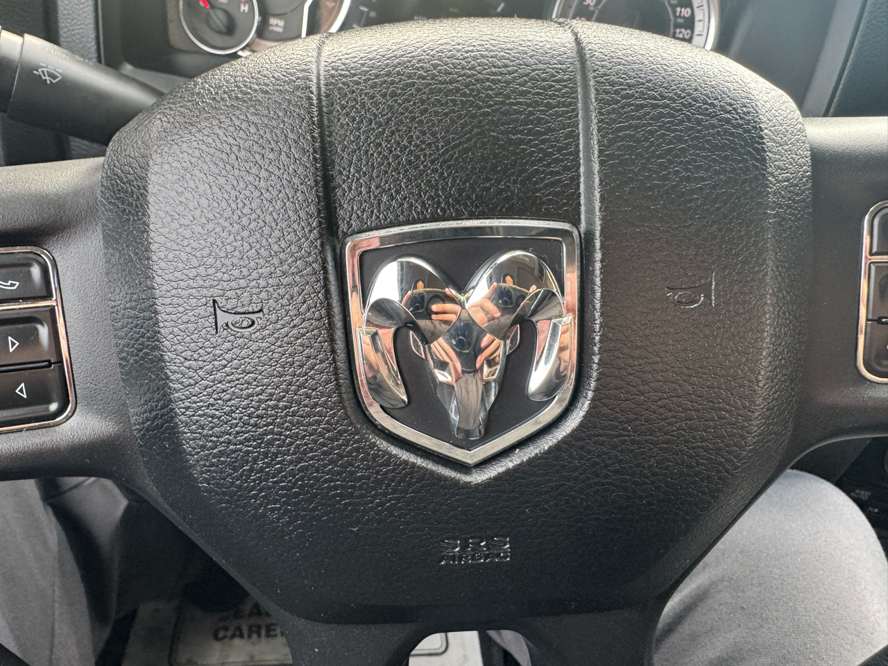 RAM 1500 Sport Crew Cab SWB 4WD 2015