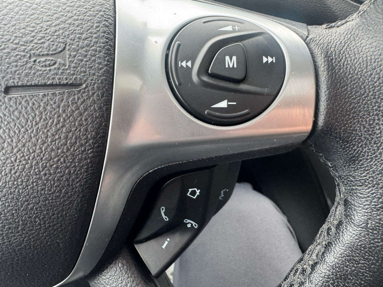 Ford Escape SEL 4WD 2013