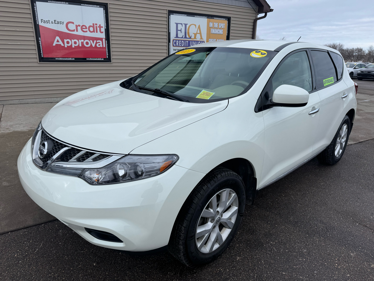 Nissan Murano S AWD 2011