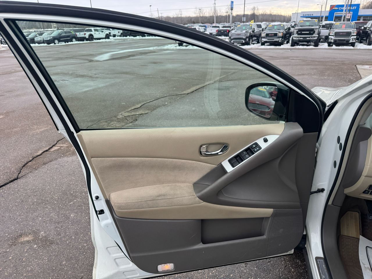 Nissan Murano S AWD 2011