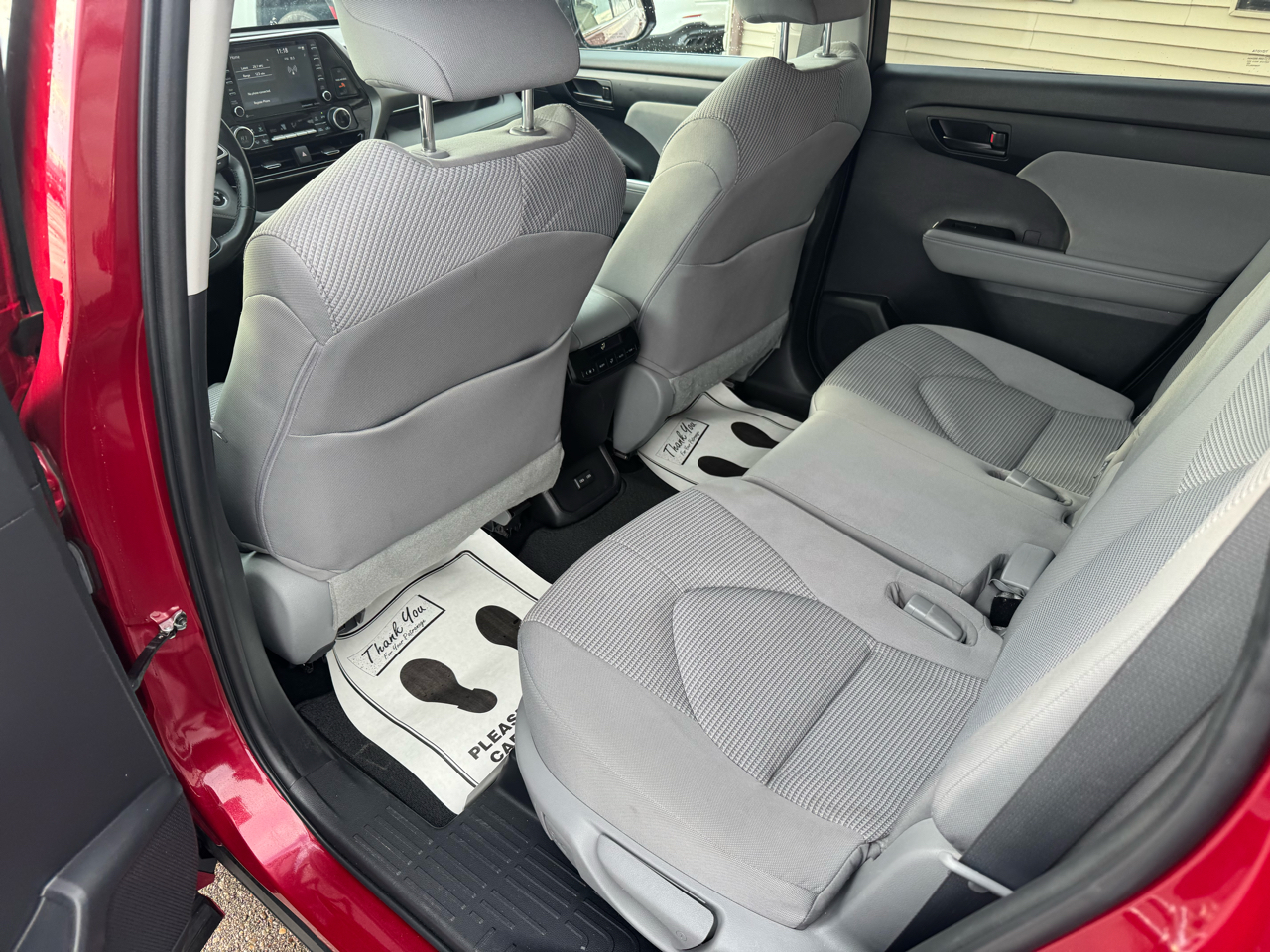 Toyota Highlander LE AWD V6 2022