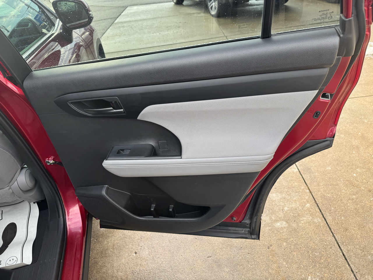 Toyota Highlander LE AWD V6 2022