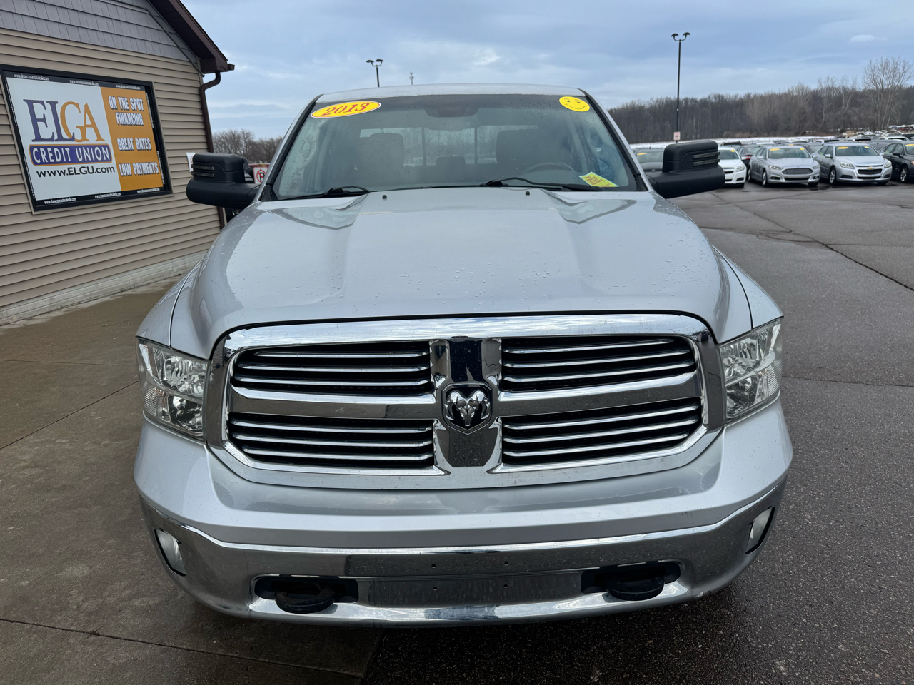 RAM 1500 SLT Crew Cab SWB 4WD 2013