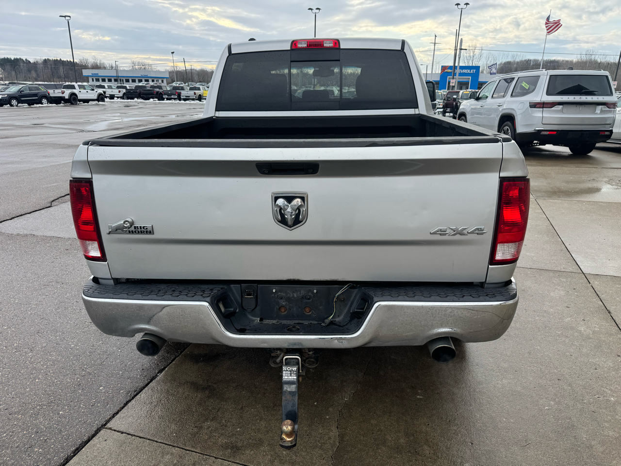 RAM 1500 SLT Crew Cab SWB 4WD 2013