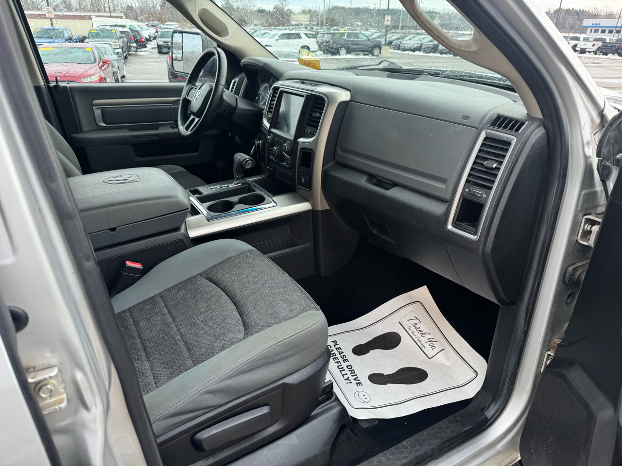 RAM 1500 SLT Crew Cab SWB 4WD 2013