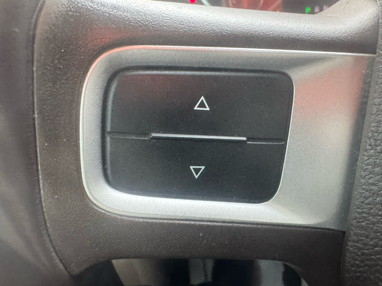 RAM 1500 Sport Crew Cab 4WD 2011