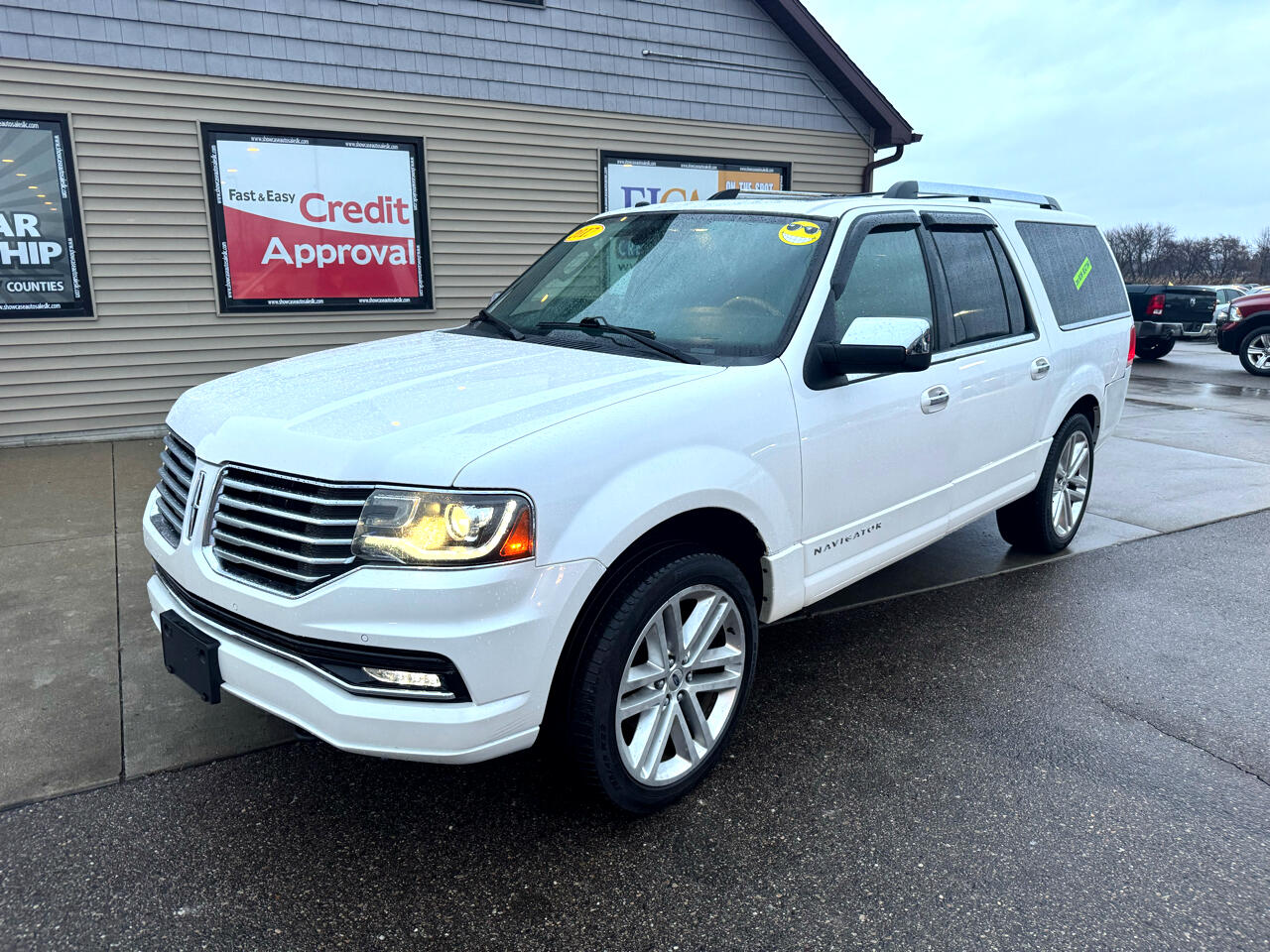 Lincoln Navigator L Select 4WD 2017