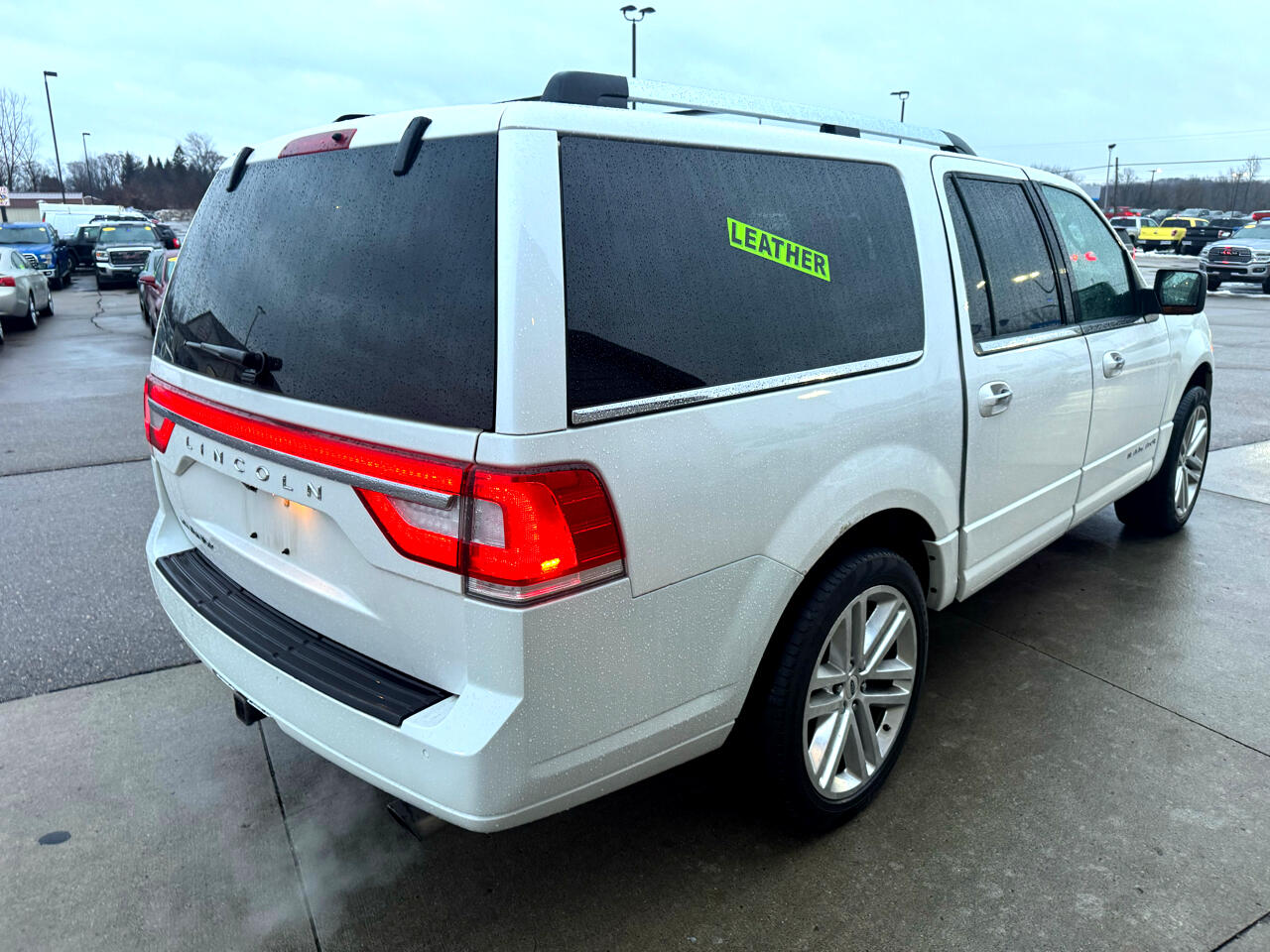 Lincoln Navigator L Select 4WD 2017