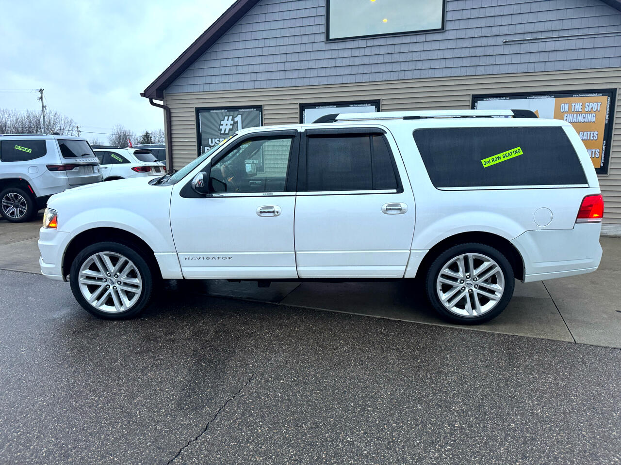 Lincoln Navigator L Select 4WD 2017