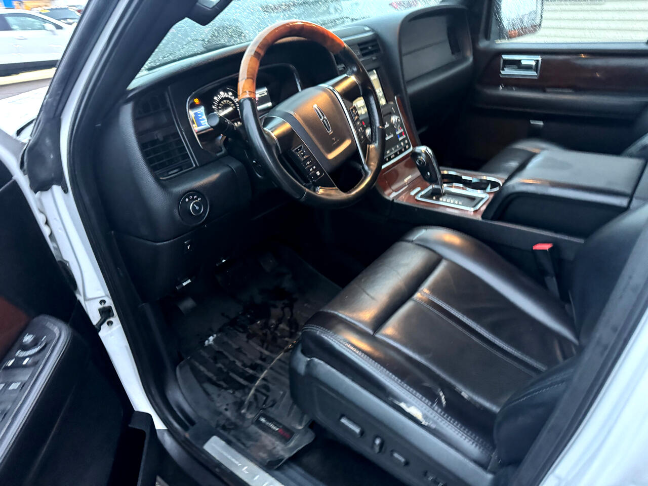 Lincoln Navigator L Select 4WD 2017