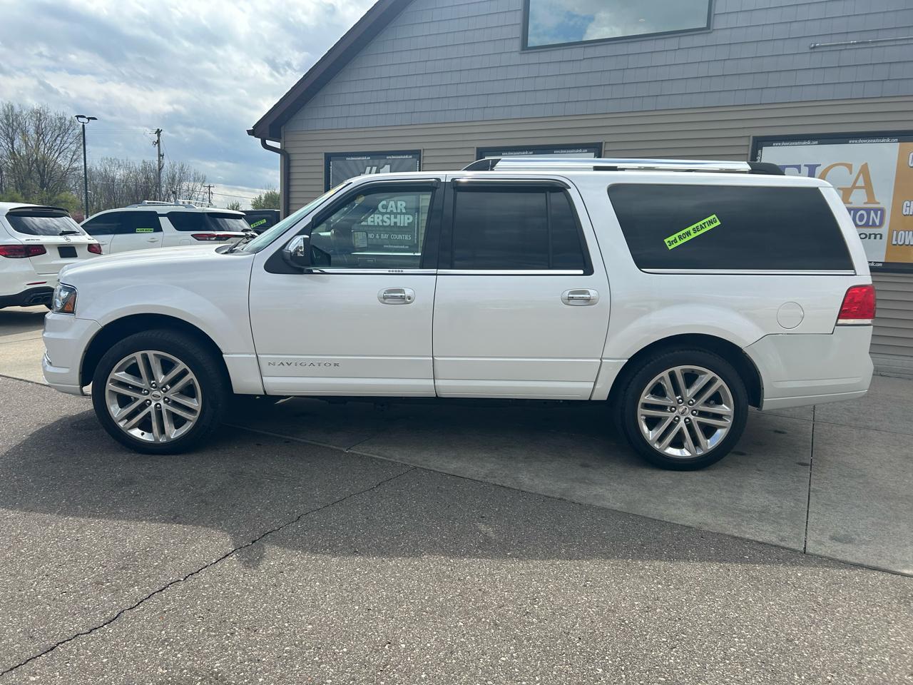 Lincoln Navigator L Select 4WD 2017