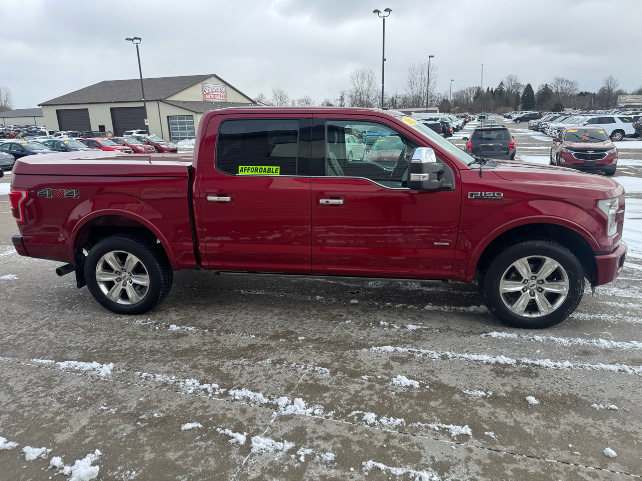 Ford F-150 XL SuperCrew 5.5-ft. Bed 4WD 2015