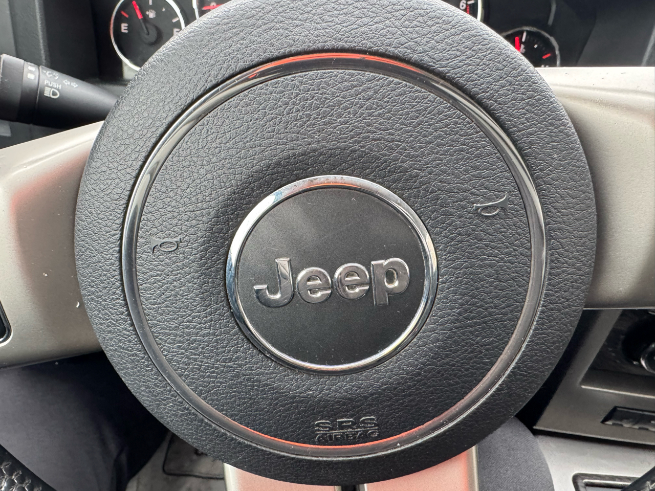 Jeep Liberty Limited 4WD 2011