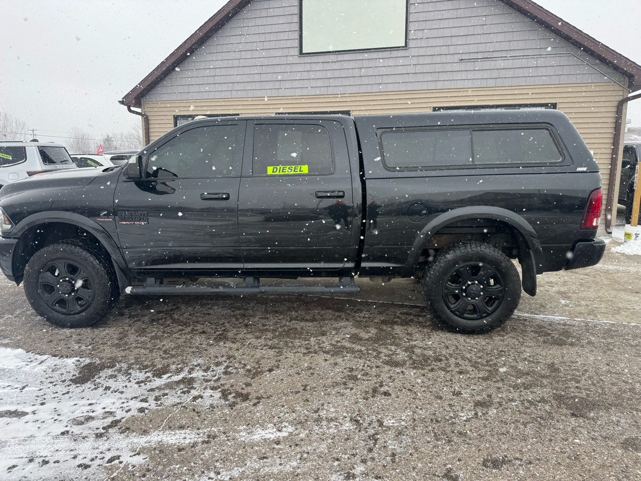 RAM 2500 Laramie Crew Cab SWB 4WD 2016