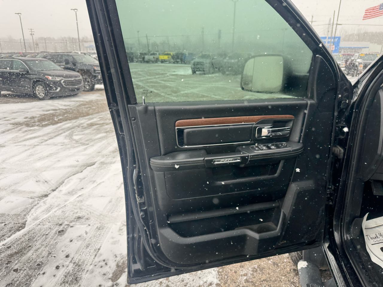 RAM 2500 Laramie Crew Cab SWB 4WD 2016