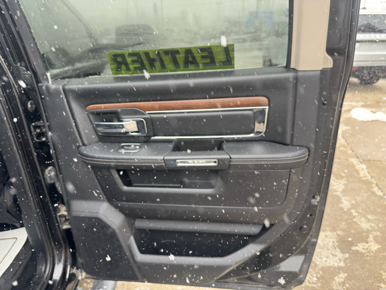 RAM 2500 Laramie Crew Cab SWB 4WD 2016