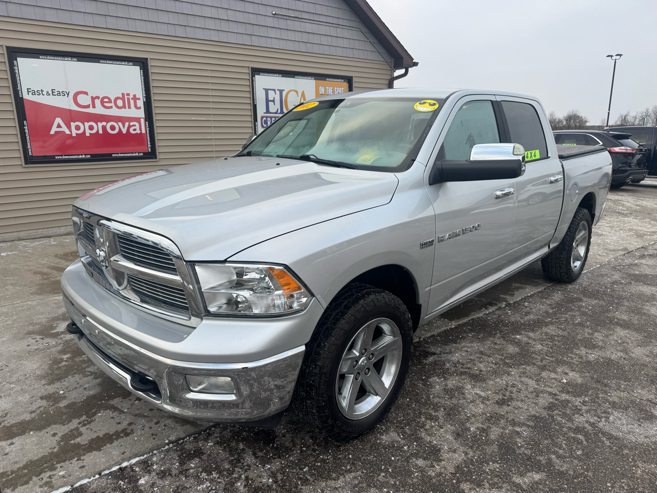 RAM 1500 SLT Crew Cab 4WD 2012