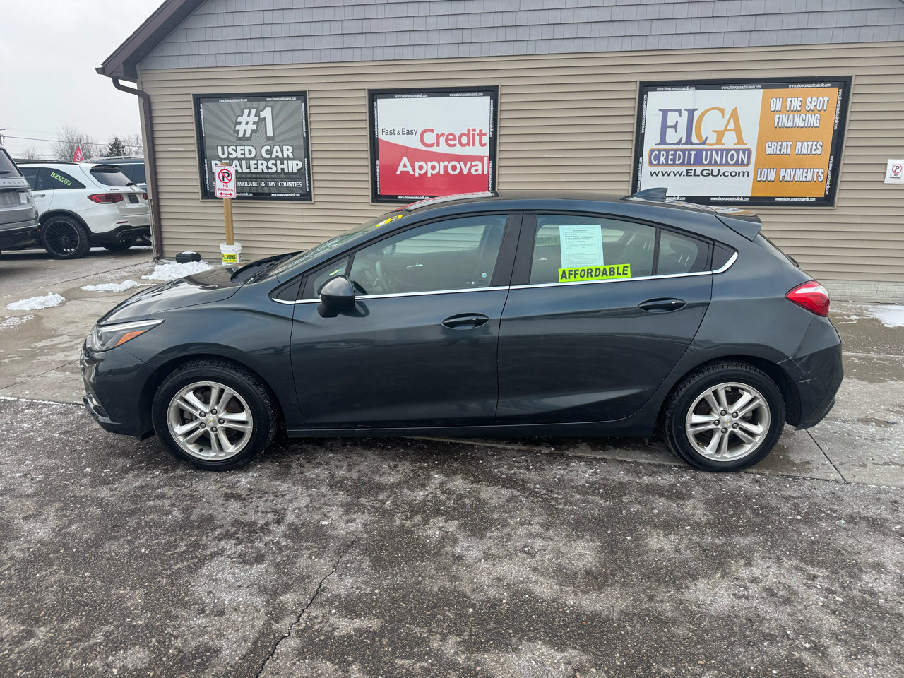 Chevrolet Cruze LT Auto Hatchback 2017