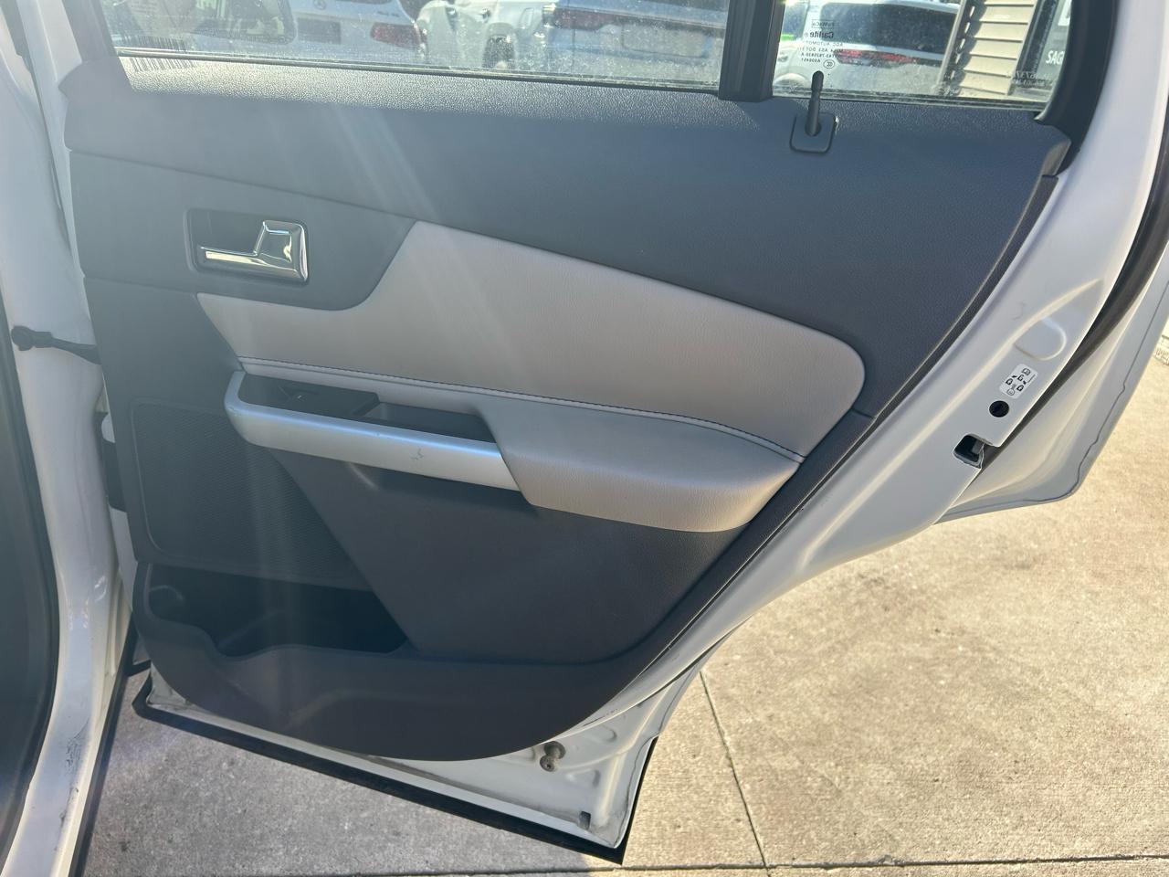 Ford Edge SE FWD 2013